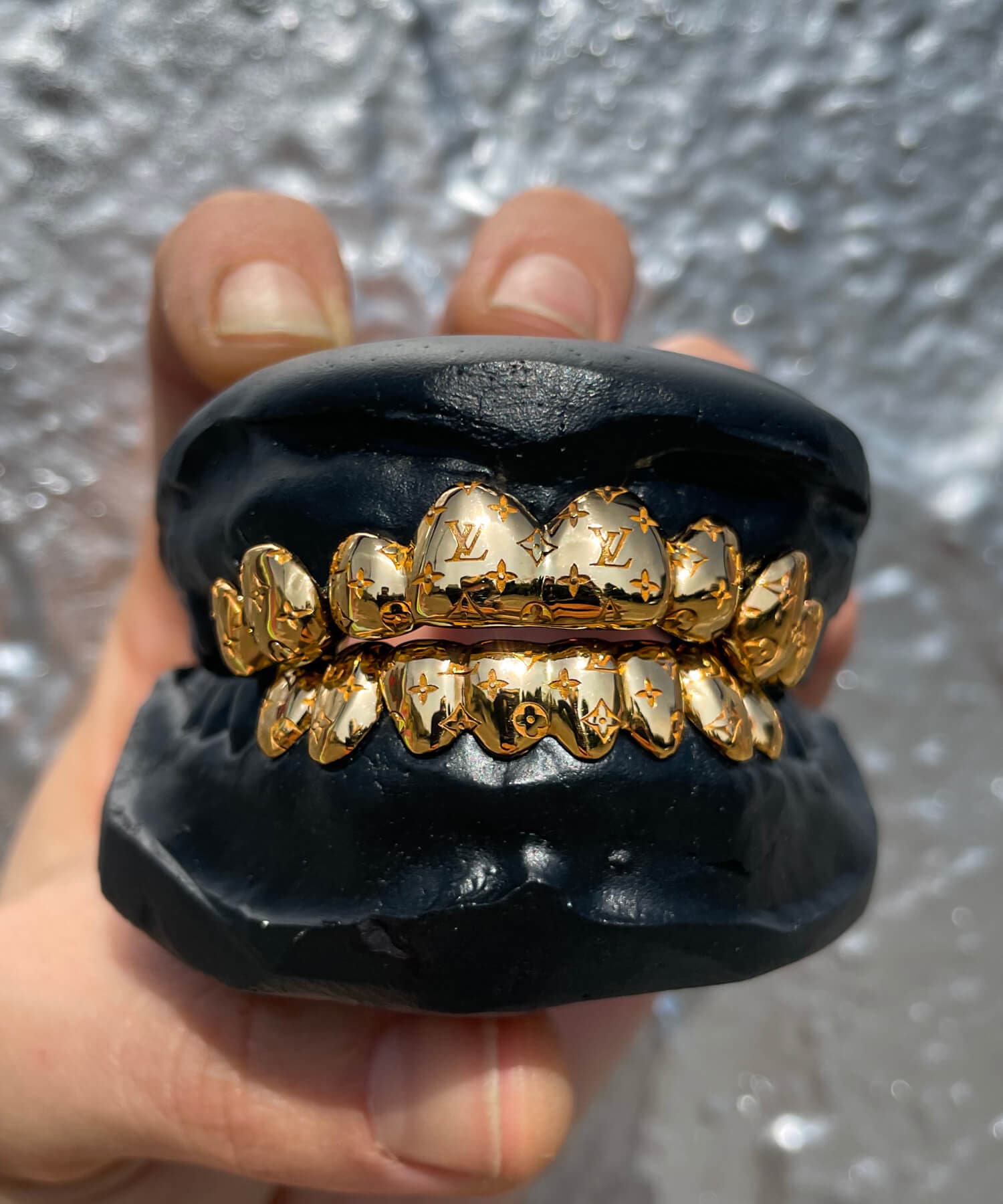 18K yellow gold LV grillz